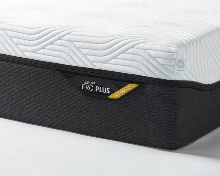 TEMPUR Pro Plus® SmartCool™ Matras - 25 cm hoog Medium Firm, Huis en Inrichting, Slaapkamer | Matrassen en Bedbodems