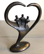 Corry Ammerlaan - sculptuur, “ Hart voor elkaar “ - 12 cm -