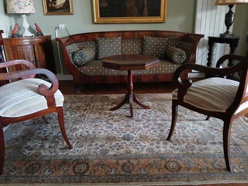 Victorian english octogonal table on classic four leegs -, Antiek en Kunst, Curiosa en Brocante
