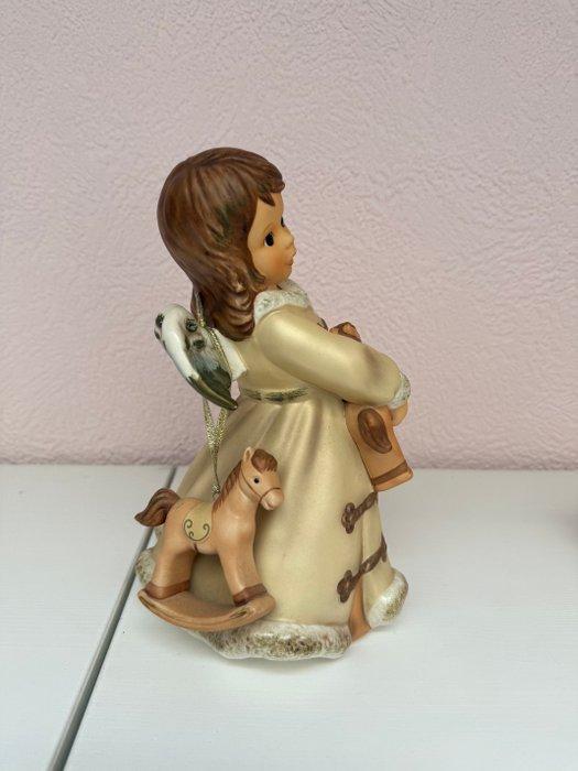 Goebel - Goebel - Figuur - Engel mit Schaukelpferd -, Antiek en Kunst, Antiek | Boeken en Bijbels