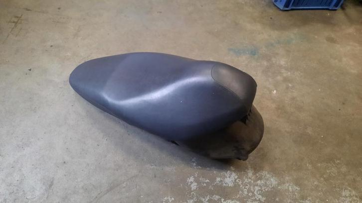 Honda Vision 2016 / Buddyseat Zadel zwart 2, Fietsen en Brommers, Brommeronderdelen | Scooters, Honda, Ophalen of Verzenden