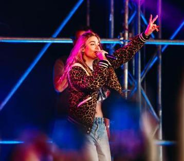 Roxy Dekker Tickets AFAS Live Te Koop beschikbaar voor biedingen