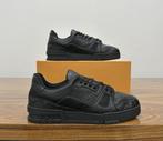 Louis Vuitton - Sneakers - Maat: EU 42.5, Nieuw