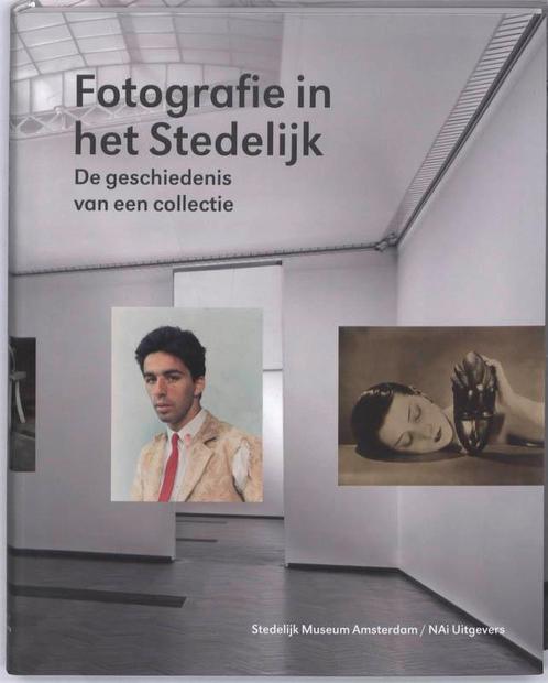 Fotografie in het Stedelijk 9789056627133 Rik Suermondt, Boeken, Kunst en Cultuur | Fotografie en Design, Gelezen, Verzenden