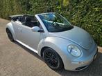 VW New Beetle Cabrio 1.6i Zilvergrijs  Bj. 2006 Airco Leer, Dealer onderhouden, Cabriolet, Leder, Handgeschakeld