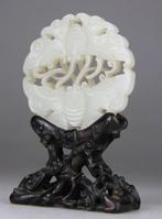 Afscheur - Jade Nephrite-Witte Hanging - Zitan houten sokkel