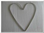 Draadframe hart hartvormig frame 15 cm. enkel grijs, Hobby en Vrije tijd, Ophalen of Verzenden, Nieuw