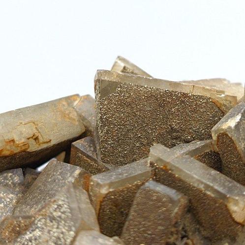 BARIET met GOUDEN PYRIET SPOKEN, Sardinië Kristallen op, Verzamelen, Mineralen en Fossielen