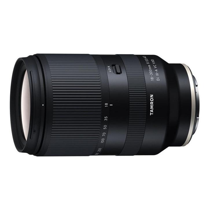 Tamron 18-300mm f/3.5-6.3 Di III-A VC VXD Sony E-mount, Audio, Tv en Foto, Fotografie | Lenzen en Objectieven, Macrolens, Gebruikt
