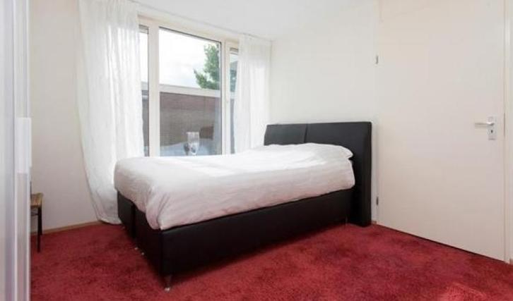 Te Huur Kamer Beeklaan In Den Haag, Huizen en Kamers, Kamers te huur, Minder dan 20 m², Den Haag