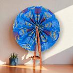 Afrikaanse handwaaier - Ankara print waaier - Ekow - Blauw, Huis en Inrichting, Woonaccessoires | Wanddecoraties, Ophalen of Verzenden