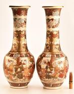 Vaas - Porselein, Grote en zeer fijne paar