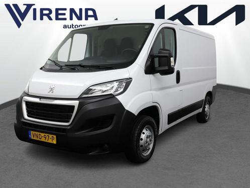 Peugeot Boxer 330 2.2 BlueHDi 120 L1H1 Premium prijs is EX, Auto's, Bestelauto's, Onderhoudsboekje, Lease, Zwart, Handgeschakeld