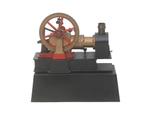 Een groot model stoommachine, Europa, 20e eeuw
