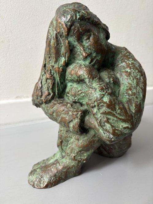 Beeld, Zittende dame - 6,5 kg - 25 cm - Brons, Antiek en Kunst, Curiosa en Brocante