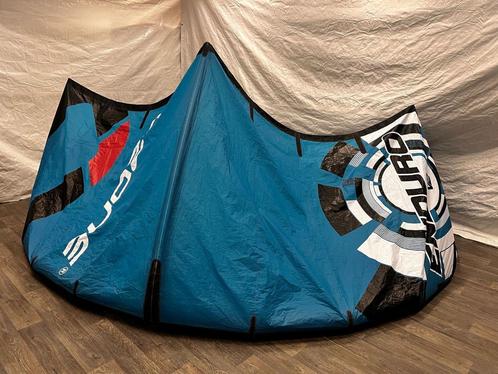 Ozone Enduro v2 11m, Watersport en Boten, Kitesurfen, Zo goed als nieuw, 10 m², Ophalen of Verzenden