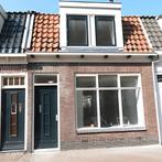 Tussenwoning met tuin en 3 slaapkamers in Den Helder Centrum, 50 m² of meer, Overige regio's