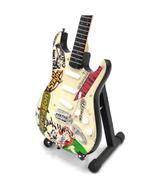 Miniatuur Fender Stratocaster gitaar met gratis standaard, Ophalen of Verzenden, Nieuw, Pop, Beeldje of Miniatuur