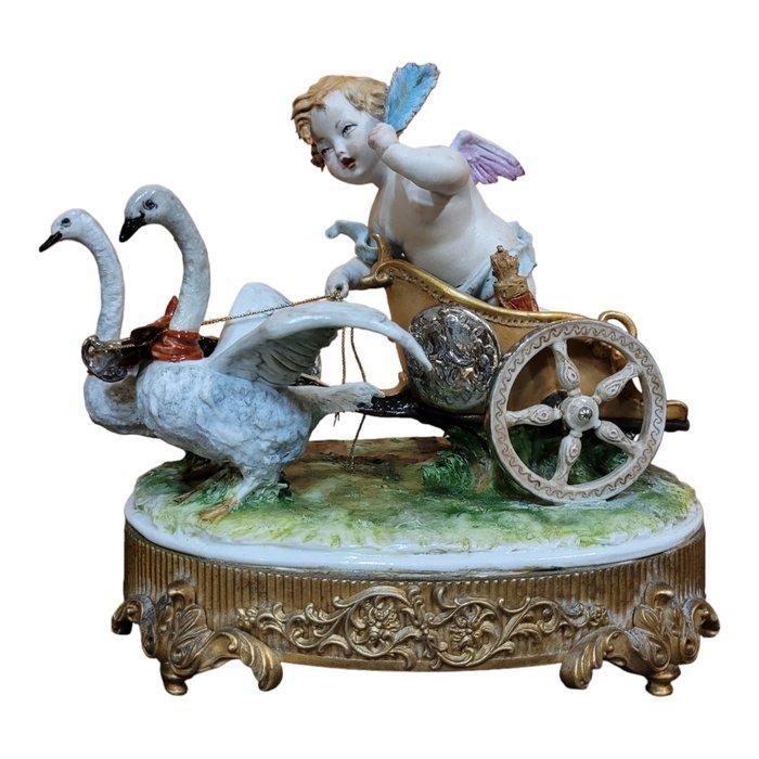 Tyche Bruno, Capodimonte - Beeldje - Carro di Cupido -, Antiek en Kunst, Antiek | Glas en Kristal