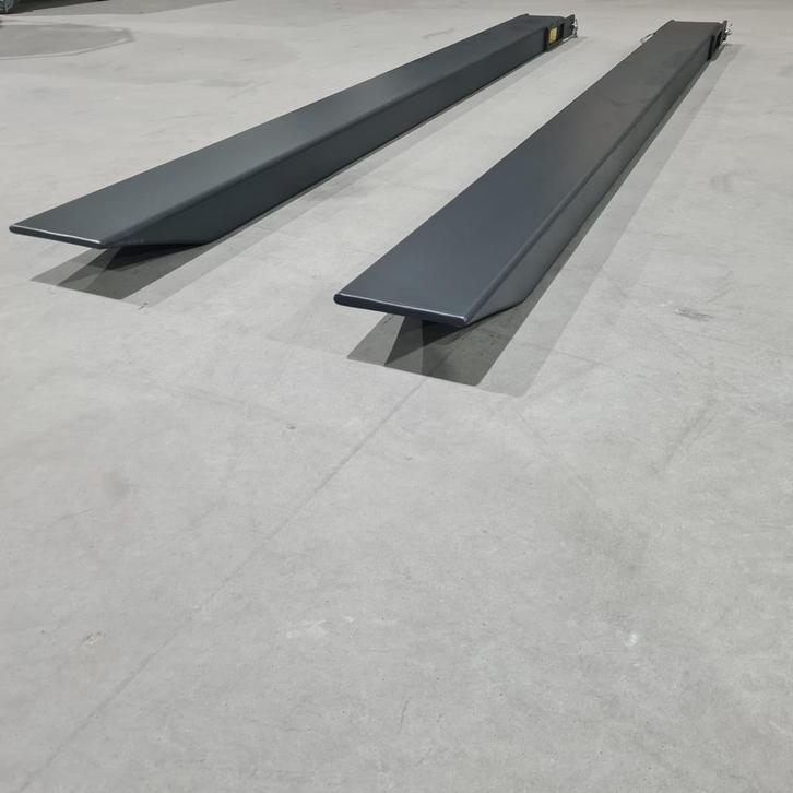 Verlenglepels 2500KG gecertificeerd CE scherp geprijsd, Zakelijke goederen, Overige Zakelijke goederen, Ophalen of Verzenden