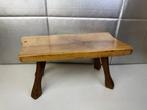 Tafel - Uniek Vintage Houten Tafeltje in Brutalist Stijl -