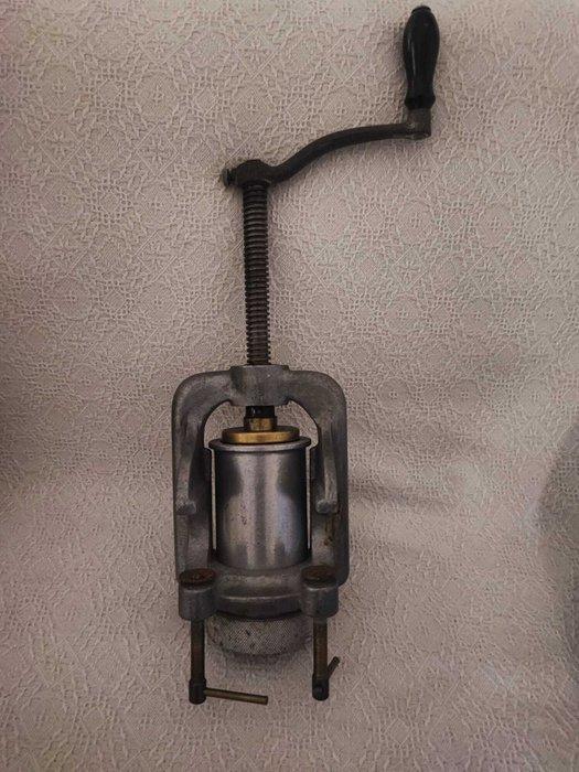 Vijzel en stamper - Metaal, Messing, Aluminium - Pasta vork, Antiek en Kunst, Antiek | Keukenbenodigdheden