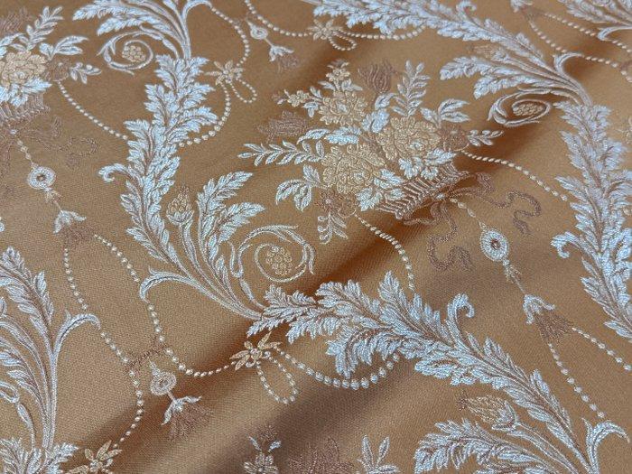 Fiori e Festoni: Zijde Lampasso met rocaille-motieven en, Antiek en Kunst, Antiek | Kleden en Textiel