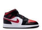 Air Jordan 1 Mid Black Fire Red (GS) | Nieuw, Nieuw, Ophalen of Verzenden