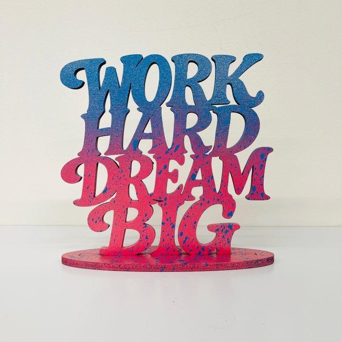 AIIROH - Wood Sculpture - Work Hard Dream Big, Antiek en Kunst, Kunst | Schilderijen | Modern