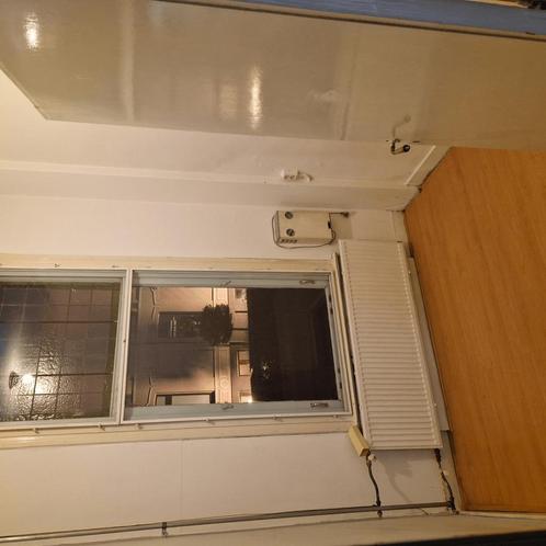 Gestoffeerde studentenkamer aan Prinsen Bolwerk met balkon g, Huizen en Kamers, Kamers te huur, Minder dan 20 m², Haarlem