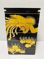 Refined black-lacquered wooden Jubako - Doos - Prachtige, Antiek en Kunst