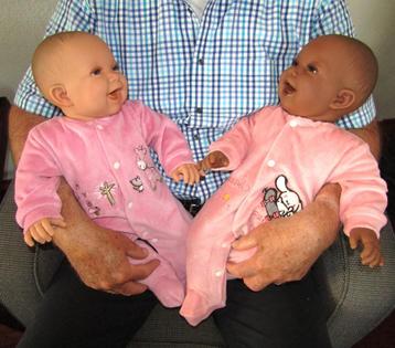 Levensechte babypop en reborn baby Llorens echte baby poppen beschikbaar voor biedingen