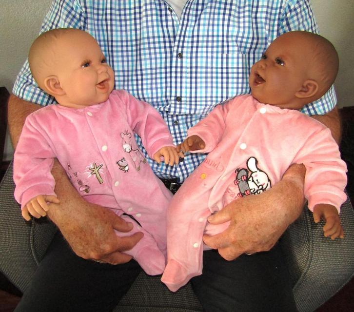 Levensechte babypop en reborn baby Llorens echte baby poppen, Verzamelen, Poppen, Babypop, Nieuw, Levensecht of Reborn, Ophalen of Verzenden