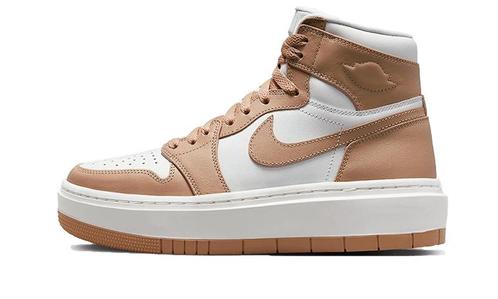 Air Jordan 1 Elevate High Desert - maat 40.5 (Sneakers), Kleding | Dames, Schoenen, Sneakers of Gympen, Nieuw, Verzenden