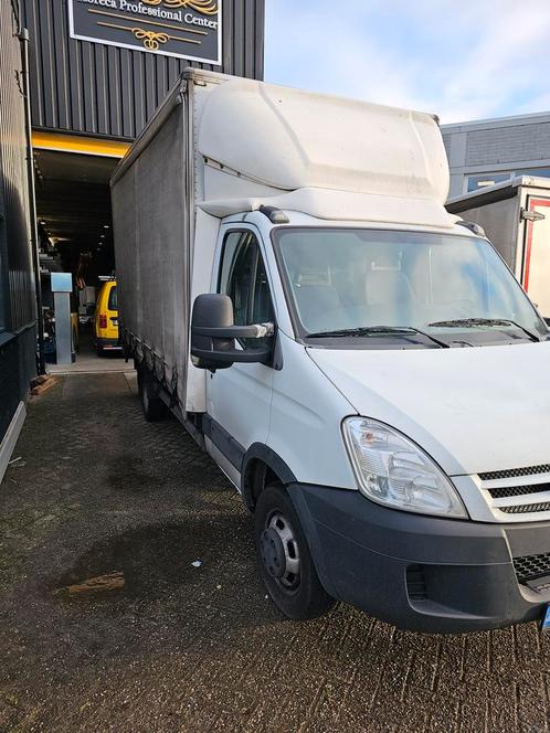 Iveco Daily 35C12 schuifzeilen + laadklep + dubbel l EXPORT!, Auto's, Bestelauto's, Geïmporteerd, Onderhoudsboekje, Te koop, Handgeschakeld