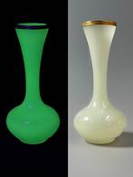Véritable Opaline de Murano - Vaas - Opaline glas,, Antiek en Kunst