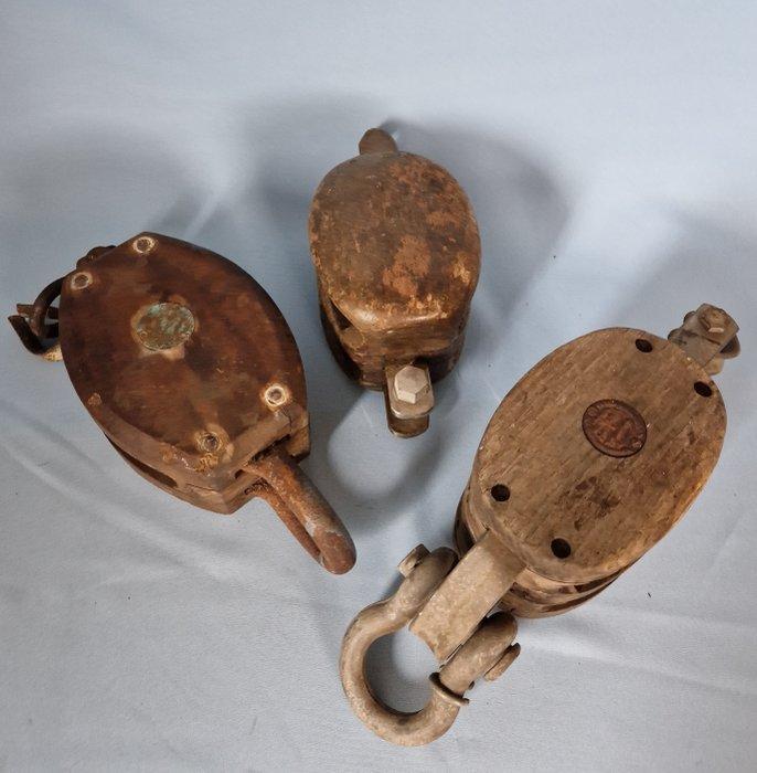 Katrollen (3) - Hout, IJzer, Antiek en Kunst, Curiosa en Brocante