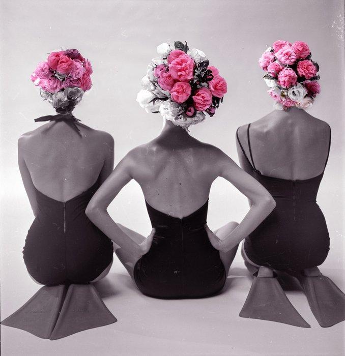 Bess Irissa - Three Floral Swimmers, Antiek en Kunst, Kunst | Designobjecten