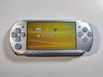 PSP 3000 zilver met garantie, hoes, lader en 32GB, Met games, Overige kleuren, PSP 3000, Refurbished