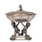 A Portugese silver large table piece, Antiek en Kunst, Antiek | Goud en Zilver, Zilver, Ophalen