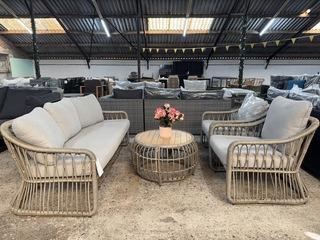 Tuinset 4-delig: 1 bank, 2 stoelen, 1 tafel beschikbaar voor biedingen