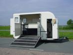 Equi Trek Show Treka zijlader living advertentie goed lezen, Dieren en Toebehoren, Paarden en Pony's | Trailers en Aanhangwagens