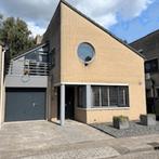 Gestoffeerde eengezinswoning met tuin, balkon en p..., Huizen en Kamers, Huizen te koop, Tilburg