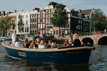 De mooiste boot van Amsterdam huren!