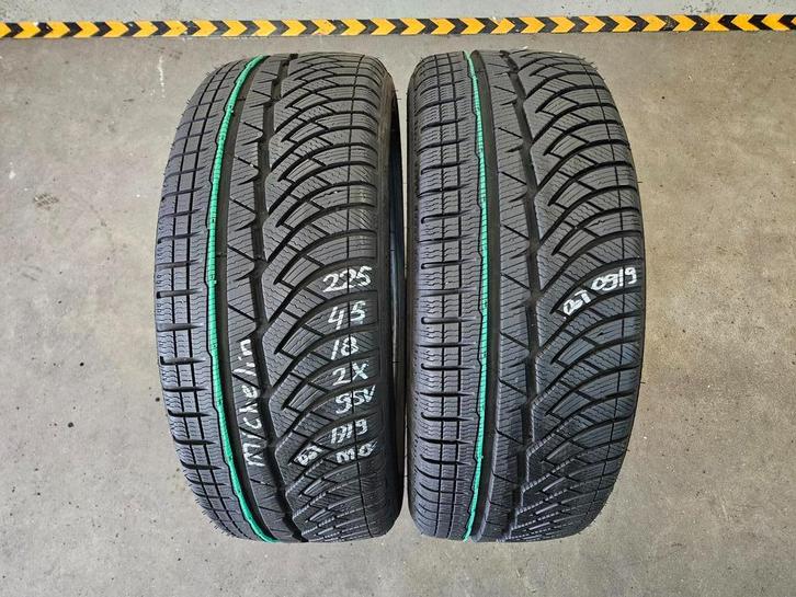 225/45/18 95V MO MICHELIN WINTERBANDEN 7,7MM PROFIEL 2X DEMO, Auto-onderdelen, Banden en Velgen, 18 inch, Erkend duurzaam, Winterbanden