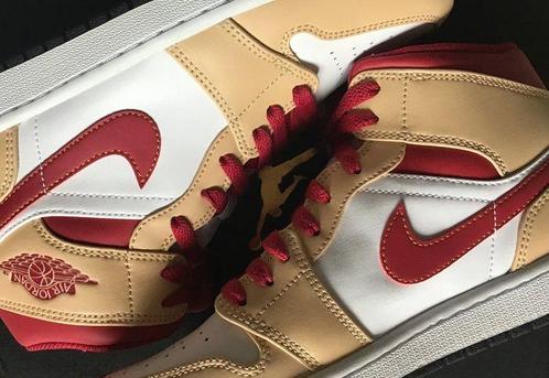 Nike - Air Jordan 1 Mid - High-top sneakers - Maat: EU 42 -, Kleding | Heren, Schoenen