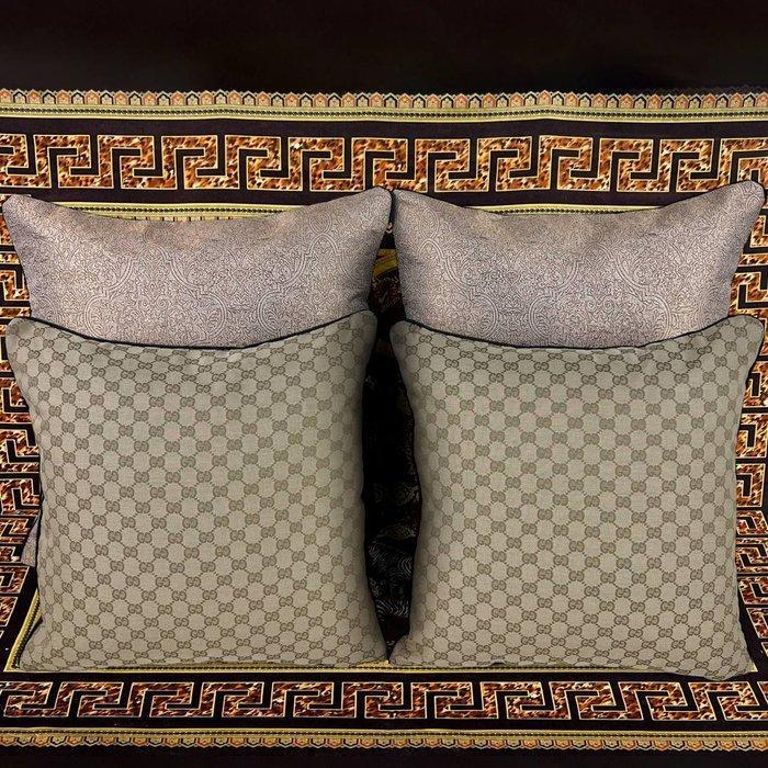 Gucci & Rubelli - Limited Edition Nieuwe set van vier -, Antiek en Kunst, Antiek | Kleden en Textiel