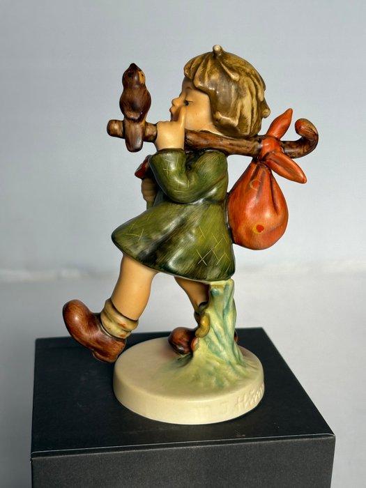 Goebel - Beeldje - Joyful Adventure - TMK6 - Porselein, Antiek en Kunst, Curiosa en Brocante