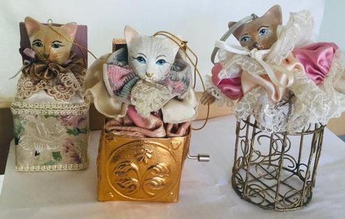 katherine´s collection - Pop Muñecas gato box music, Antiek en Kunst, Antiek | Speelgoed