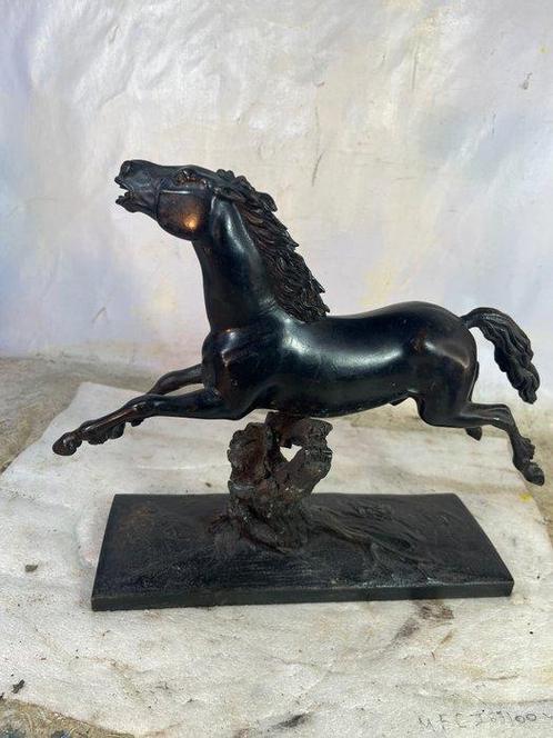 sculptuur, Cheval pur sang - 27 cm - Gepatineerd brons, Antiek en Kunst, Curiosa en Brocante
